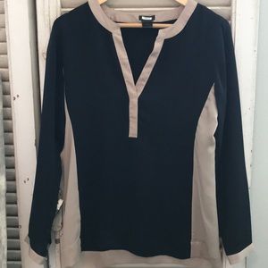 Ann Taylor Navy and cream long sleeve blouse